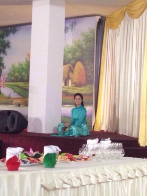 PHÔNG SÂN KHẤU, PHÔNG HỘI TRƯỜNG, BÚA, LIỀM, TƯỢNG BÁC GIÁ RẺ PHÔNG SÂN KHẤU, PHÔNG HỘI TRƯỜNG, BÚA, LIỀM, TƯỢNG BÁC GIÁ RẺ